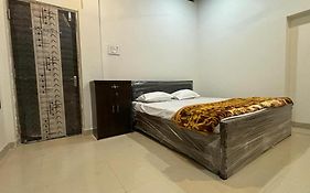 Madhuri Guest House